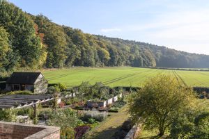 Photo 27- click for photo gallery